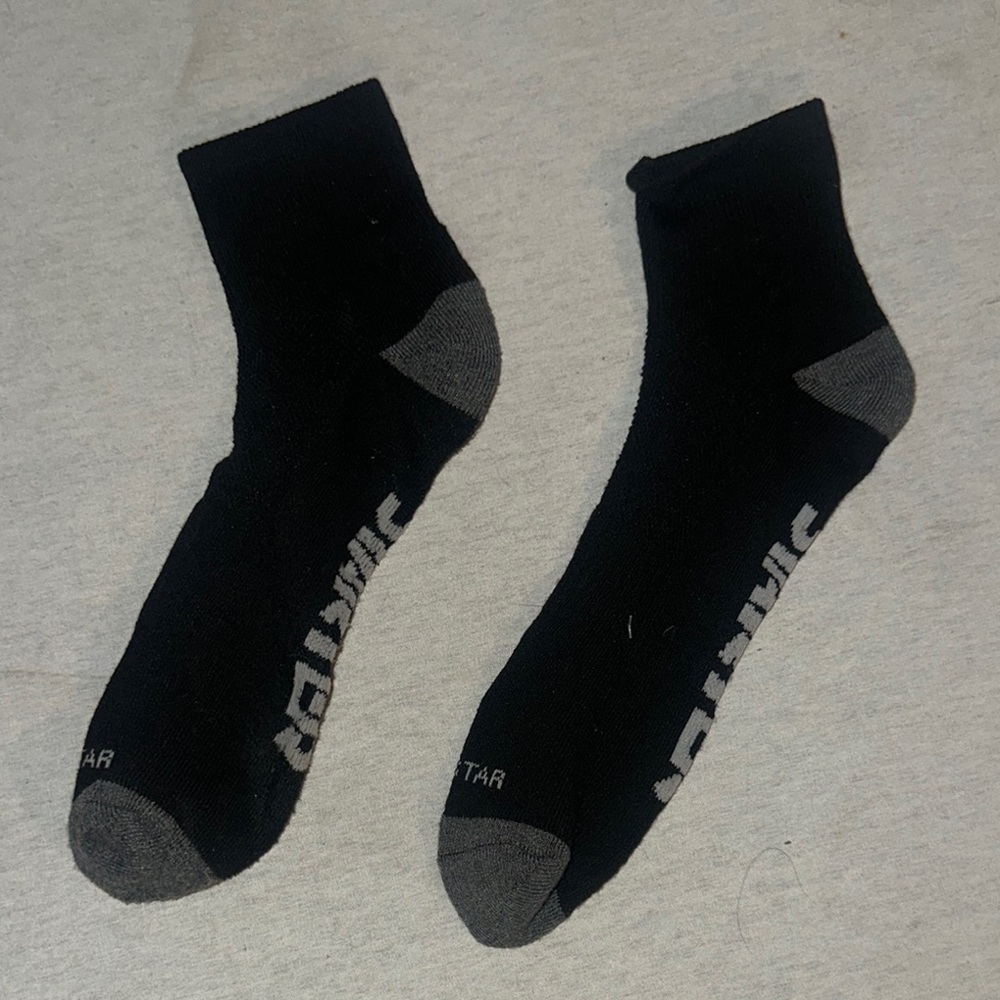 Mens OS Starter Black and Gray Ankle Socks.